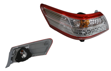 Toyota Camry Hybrid AHV40 2010-11/2011 Outer Tail Light Left Hand Side
