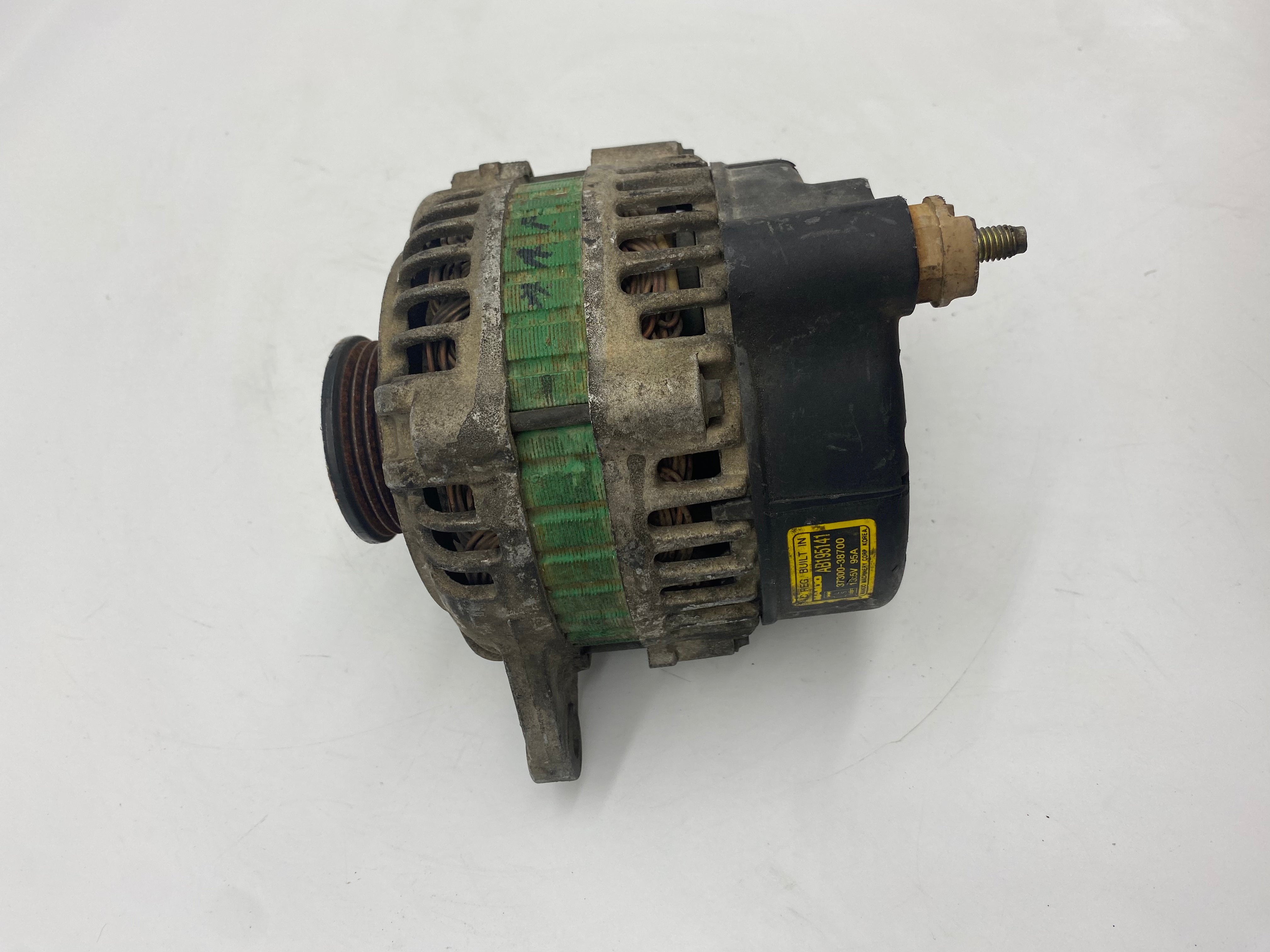 Hyundai Santa Fe SM 2000-2006 Alternator