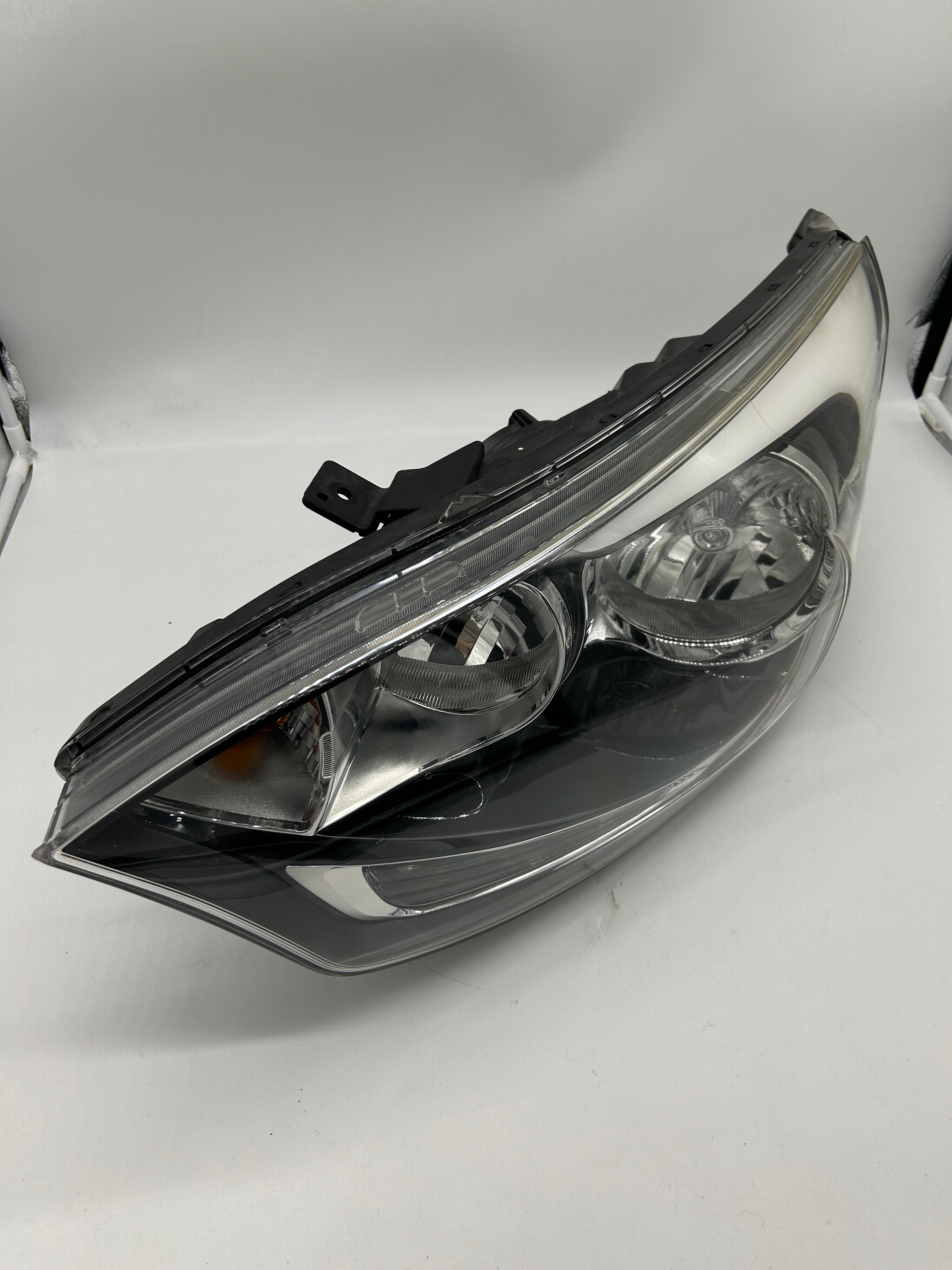 Kia Rio UB 2011-2016 Headlight Left Hand Side