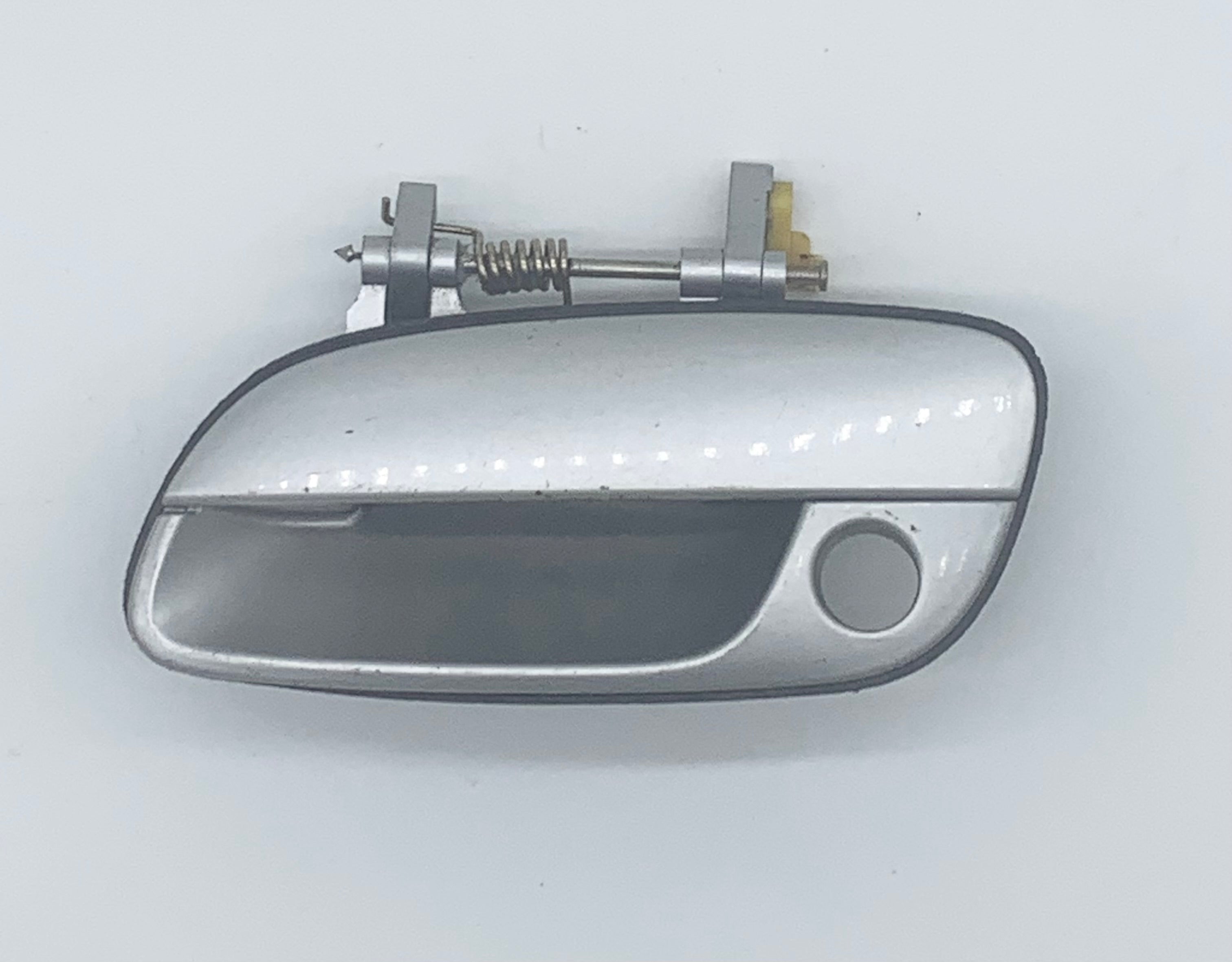 Hyundai Elantra XD 11/2000-07/2006 Outer Door Handle Front Left Hand Side