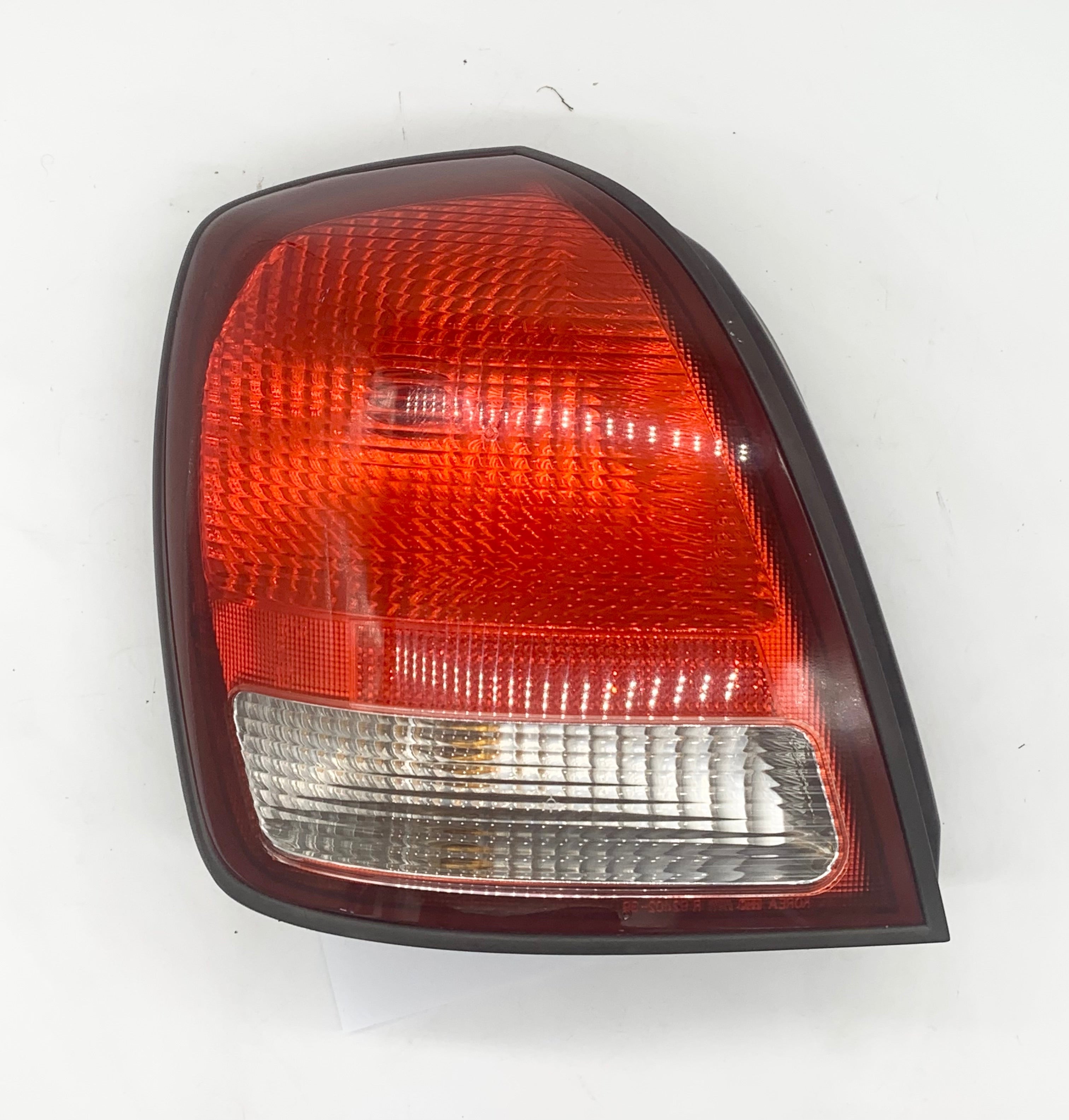 Hyundai Grandeur XG 1999-2002 Tail light Left Hand Side