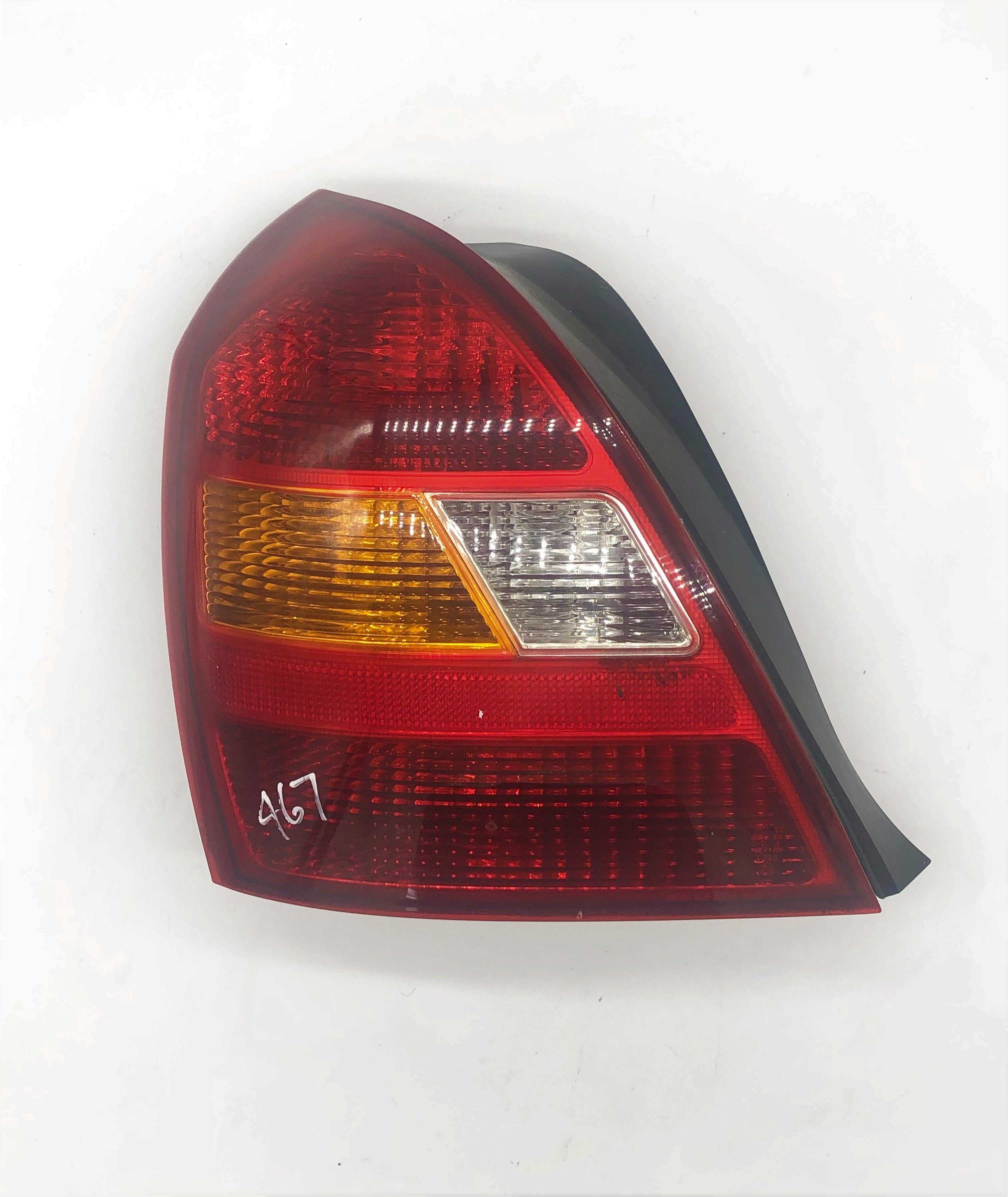 Hyundai Elantra XD 2000-2003 Tail light Right Hand Side Sedan