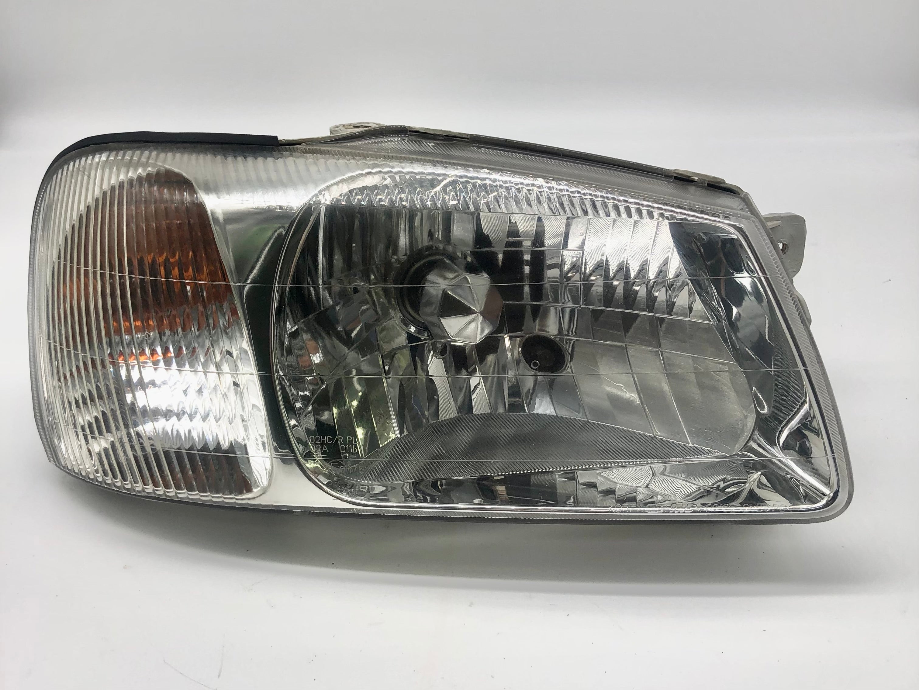 Hyundai Grandeur XG 07/1999-2002 Headlight Right Hand Side