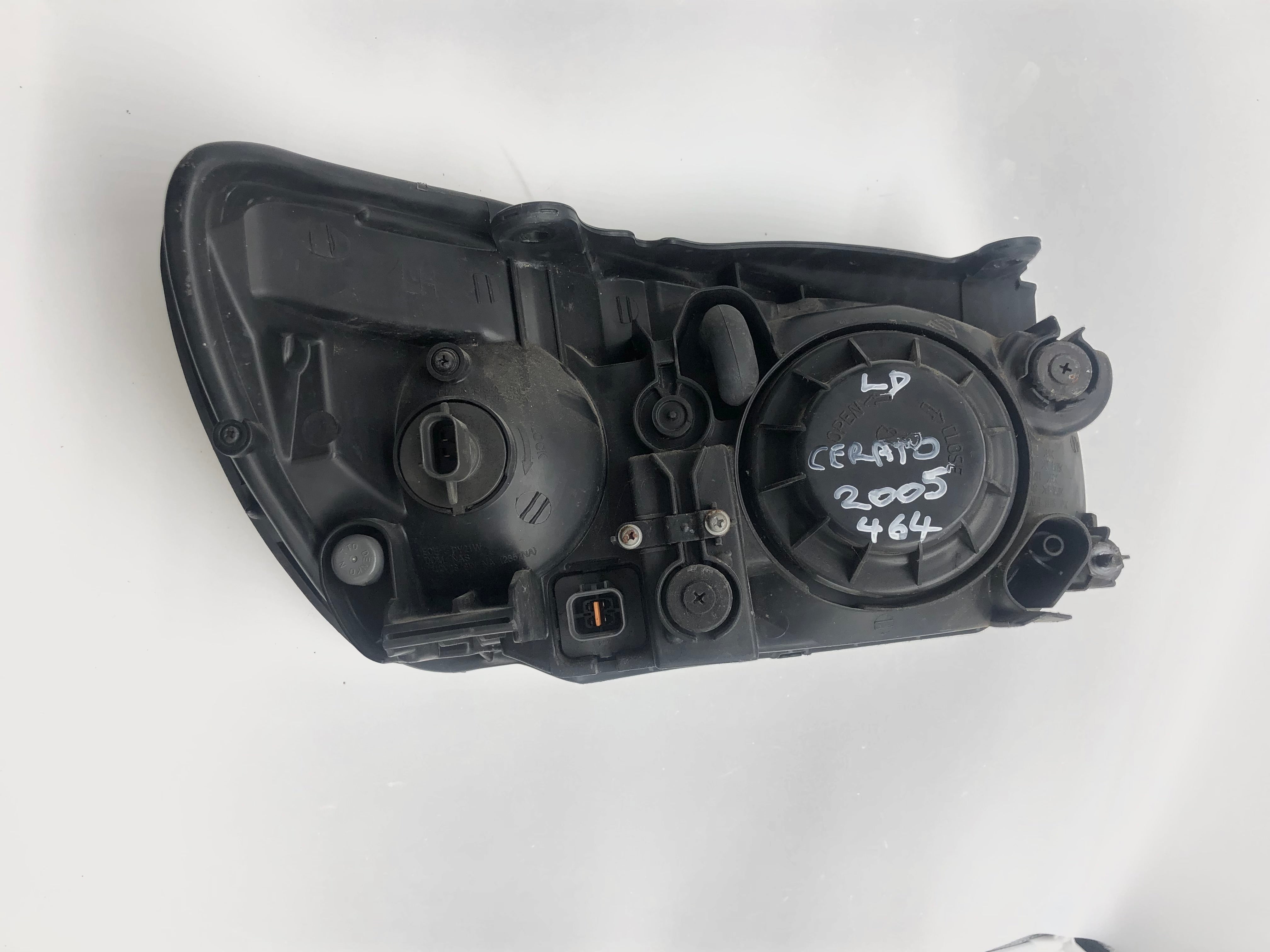 Kia Cerato LD 2004-2006 Headlight Left Hand Passenger Side - 0