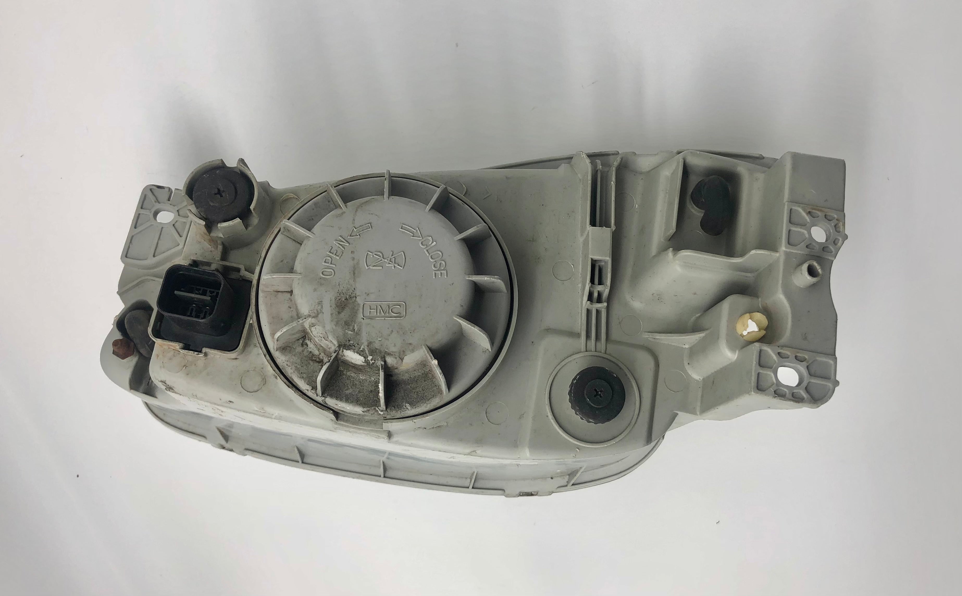 Hyundai Lantra J2 1995-2000 Headlight Right Hand Drivers Side - 0