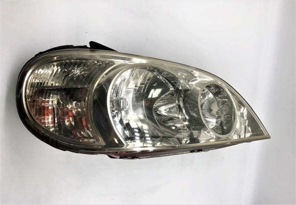 Kia Carnival KV11 2000-2006 Headlight Right Hand Drivers Side
