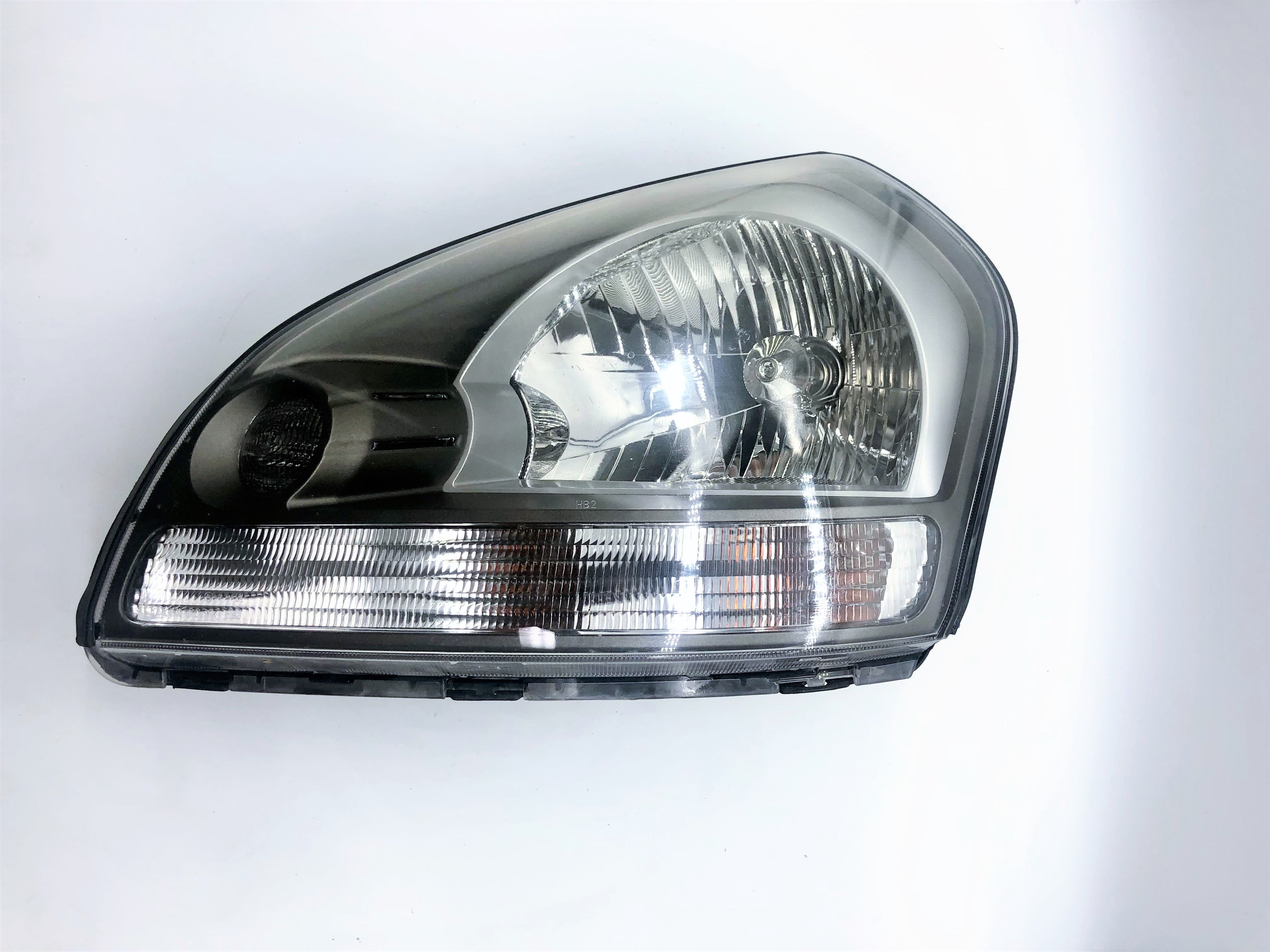 Hyundai Tucson JM 2004-2008 Headlight Left Hand Side