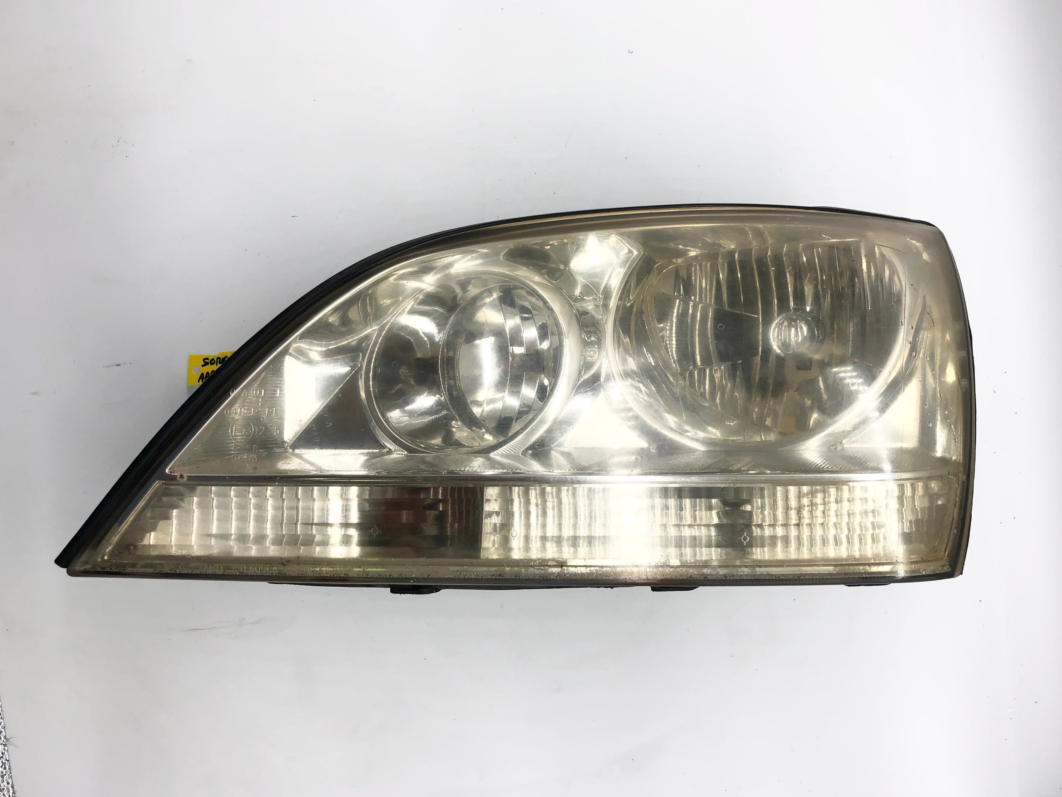 Kia Sorento BL 2002-2009 Headlight Left Hand Passenger Side