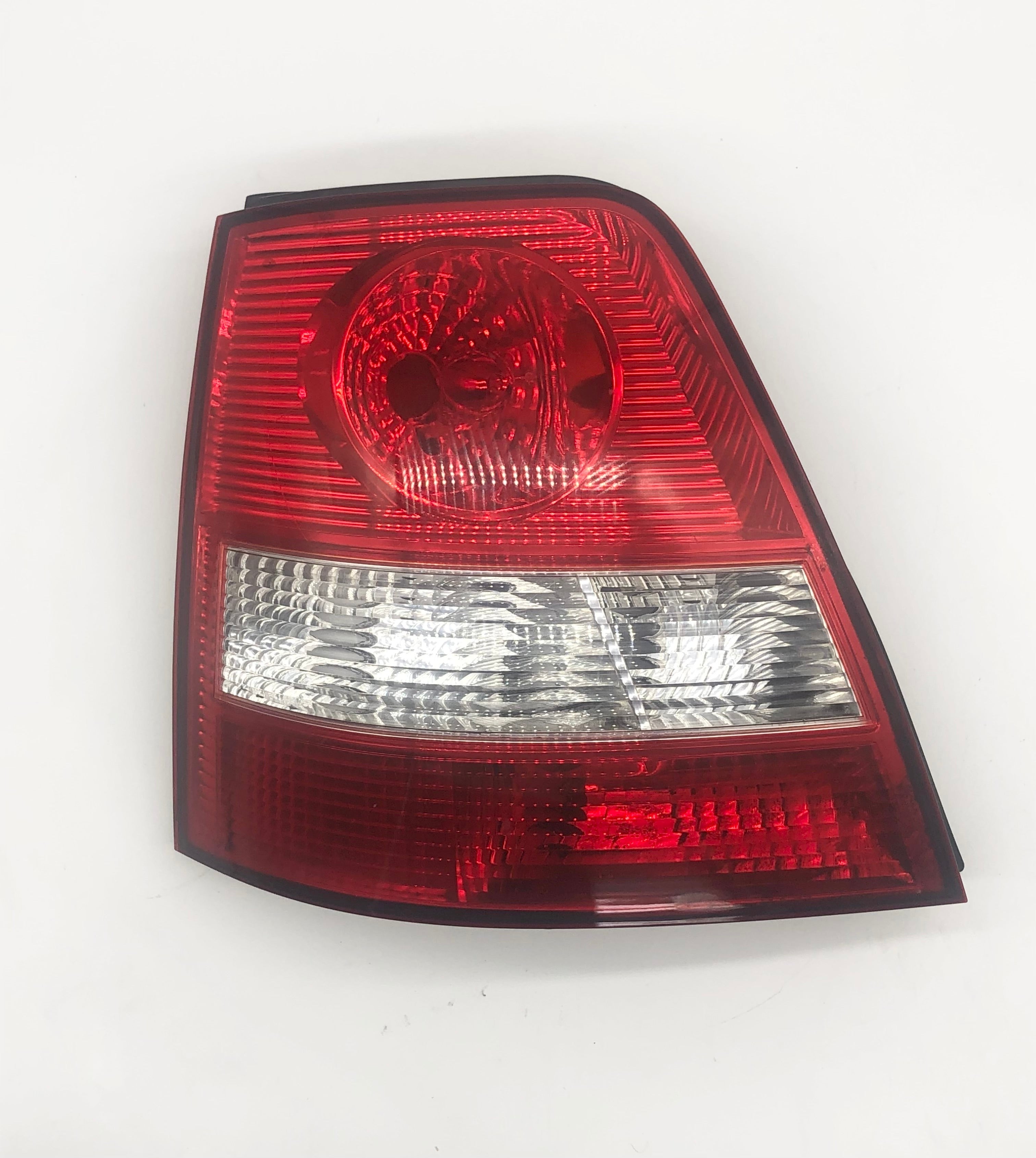 Kia Sorento BL 2002-2009 Tail light Right Hand Drivers Side