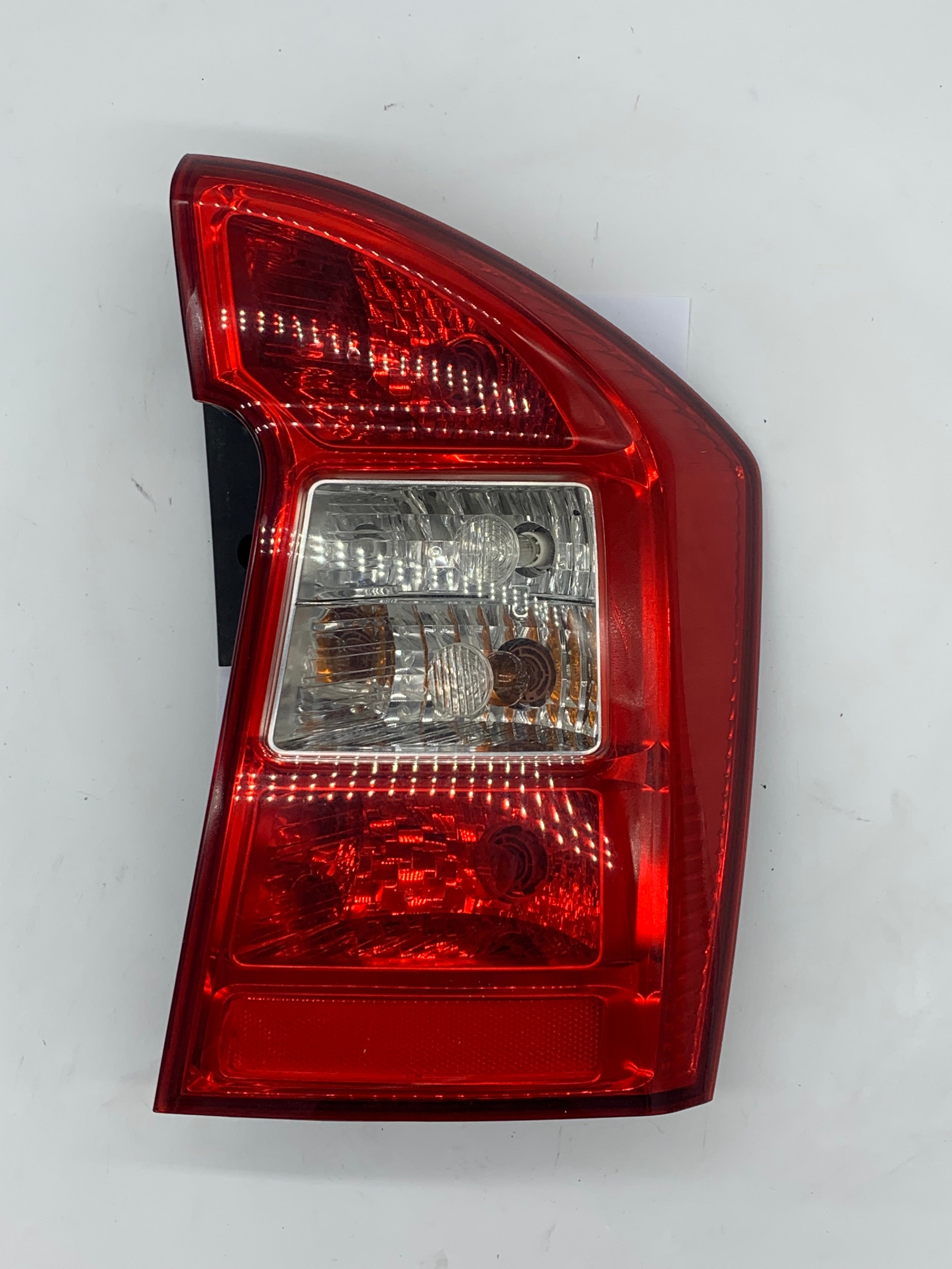 Kia Rondo 04/2008-06/2013 Taillight Right Hand Side