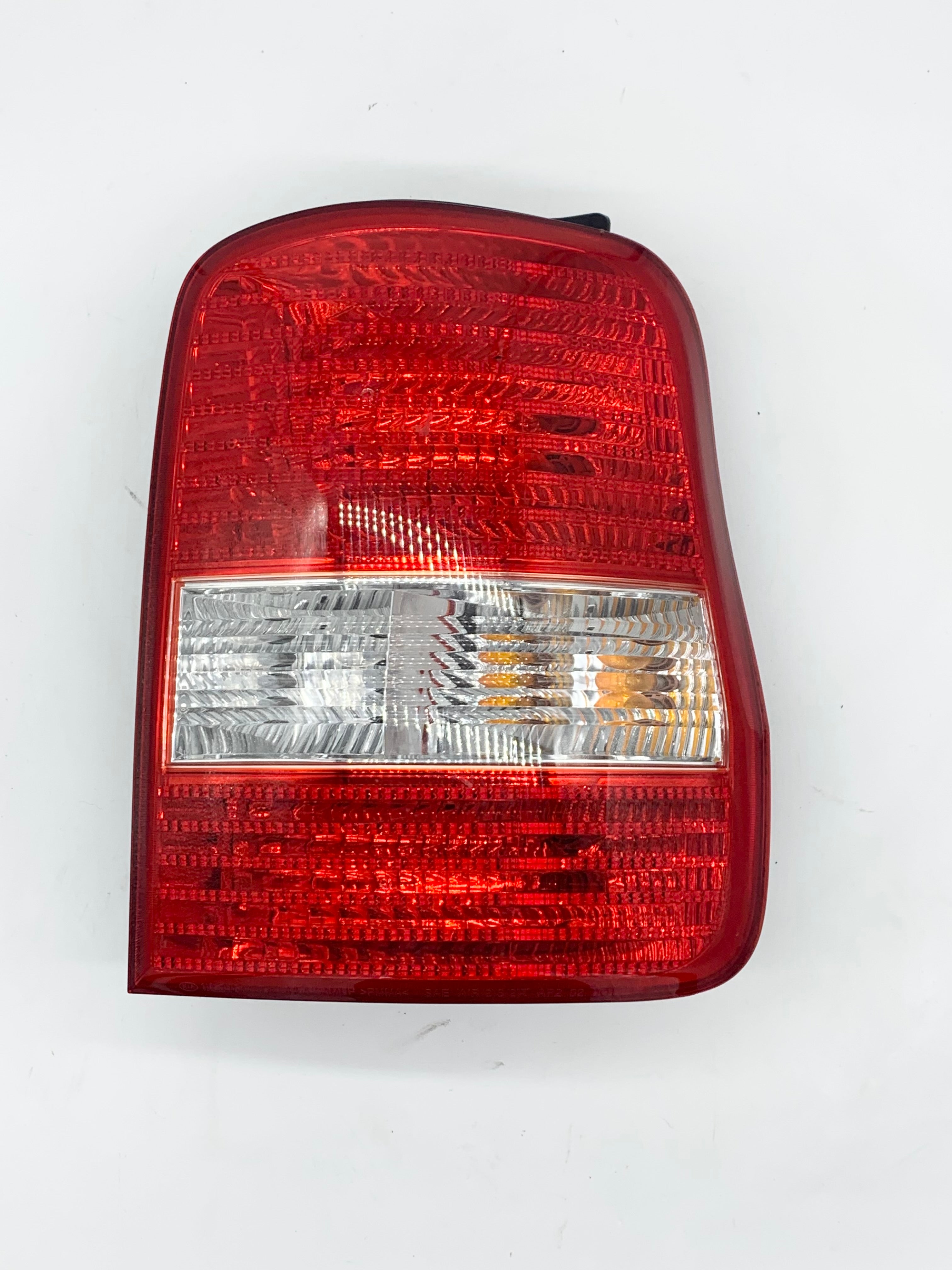 Kia Carnival Kv11 2000 2006 Tail Light Right Hand Drivers Side All 