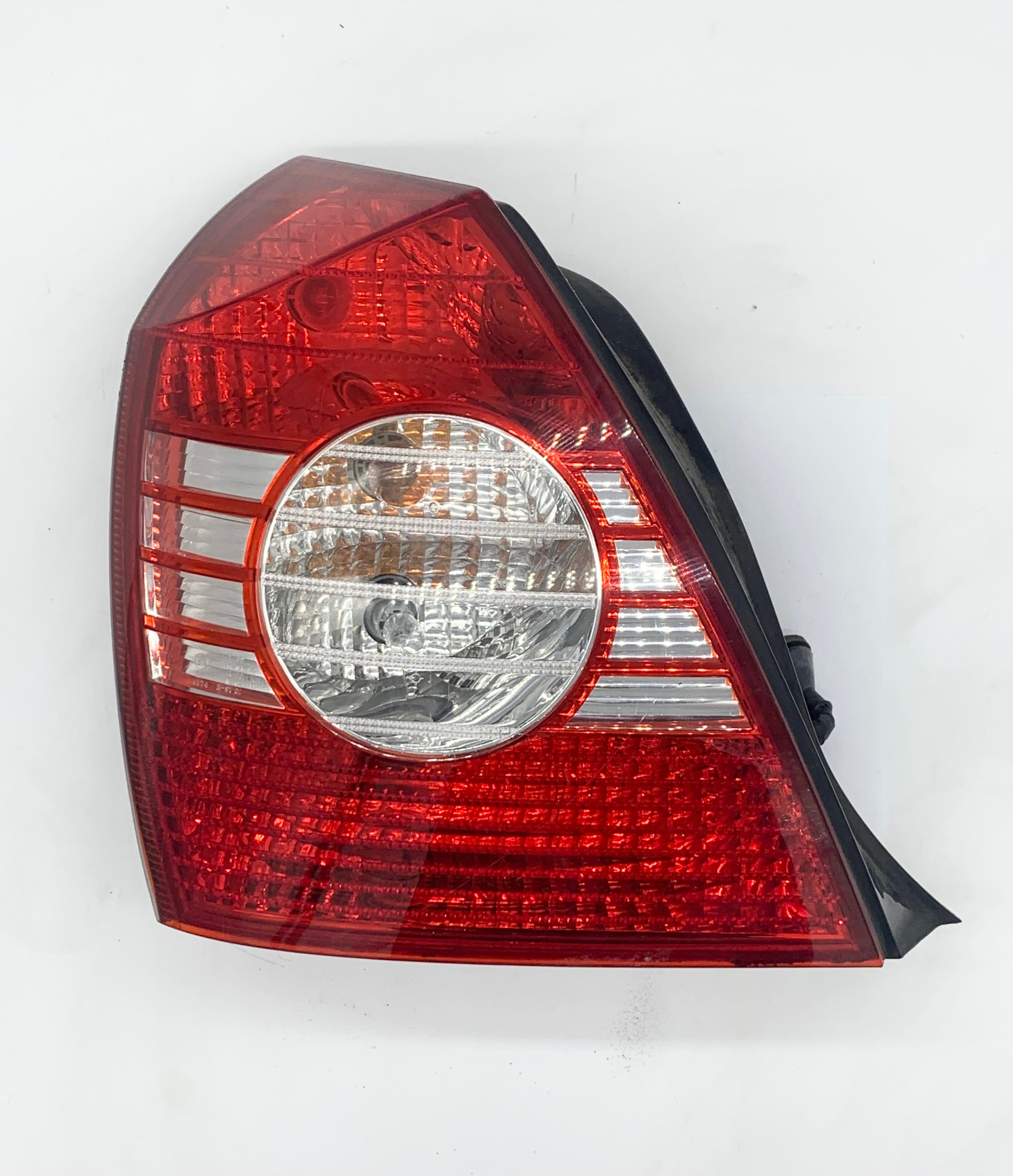 Hyundai Elantra XD 06/2003-05/2006 Tail light Left Hand Side Sedan