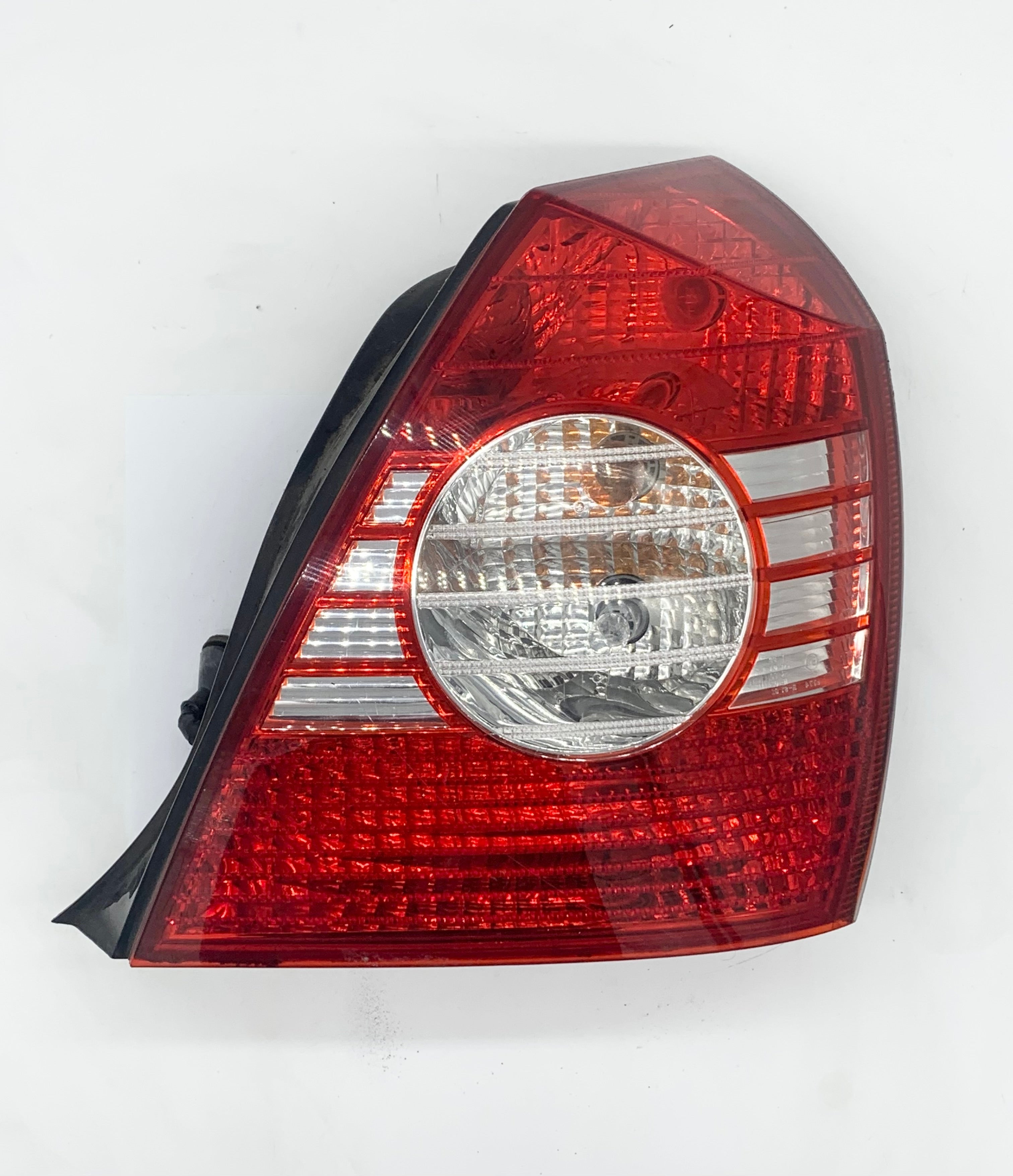 Hyundai Elantra XD 06/2003-05/2006 Tail light Right Hand Side Sedan