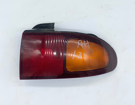 Hyundai Sonata Y3 Series 1993-1996 Tail Light Right Hand Drivers Side