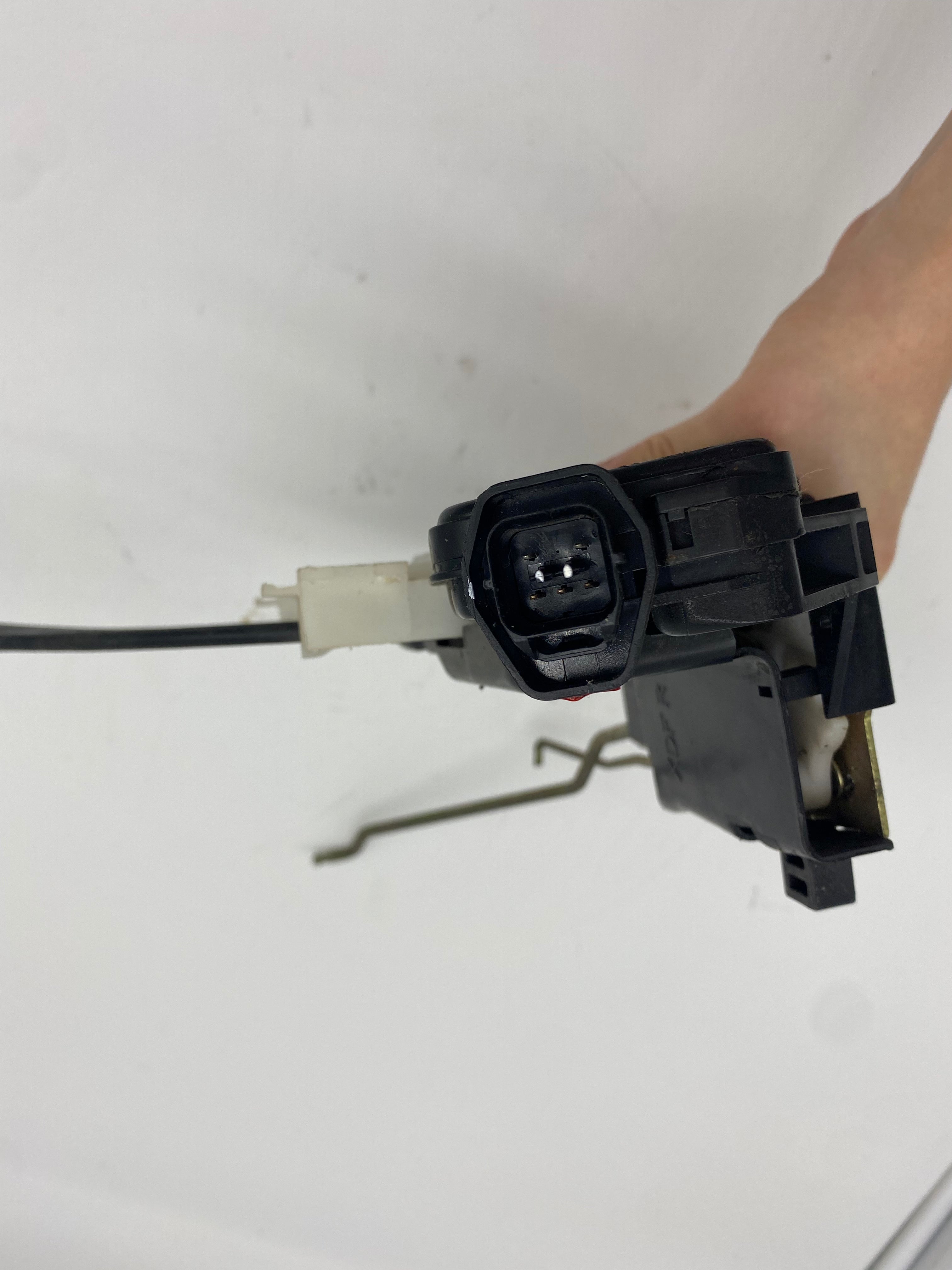 Hyundai Elantra XD 2000-2006 Door Lock Actuator Front Right Hand Side