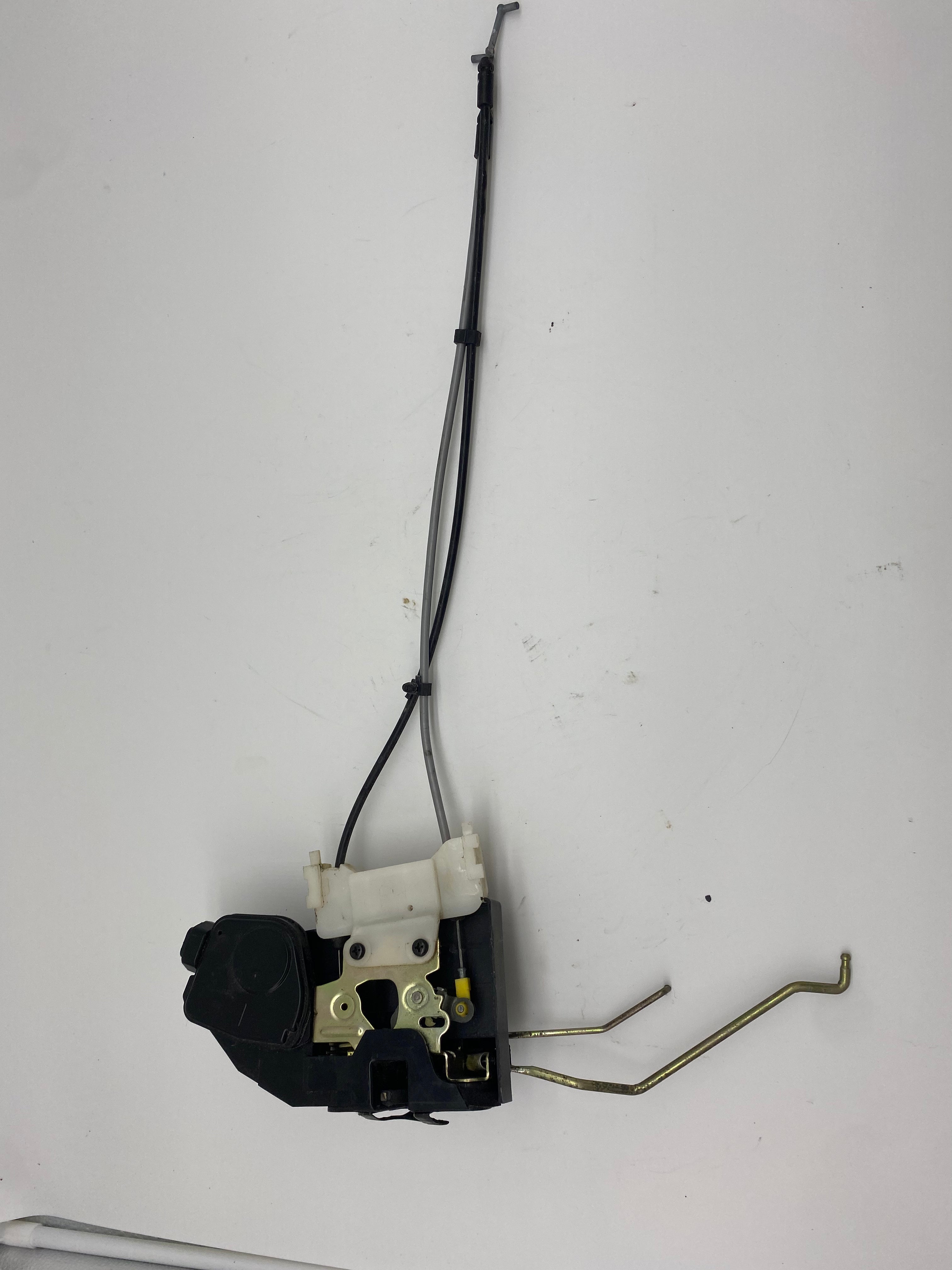 Hyundai Elantra XD 2000-2006 Door Lock Actuator Front Right Hand Side