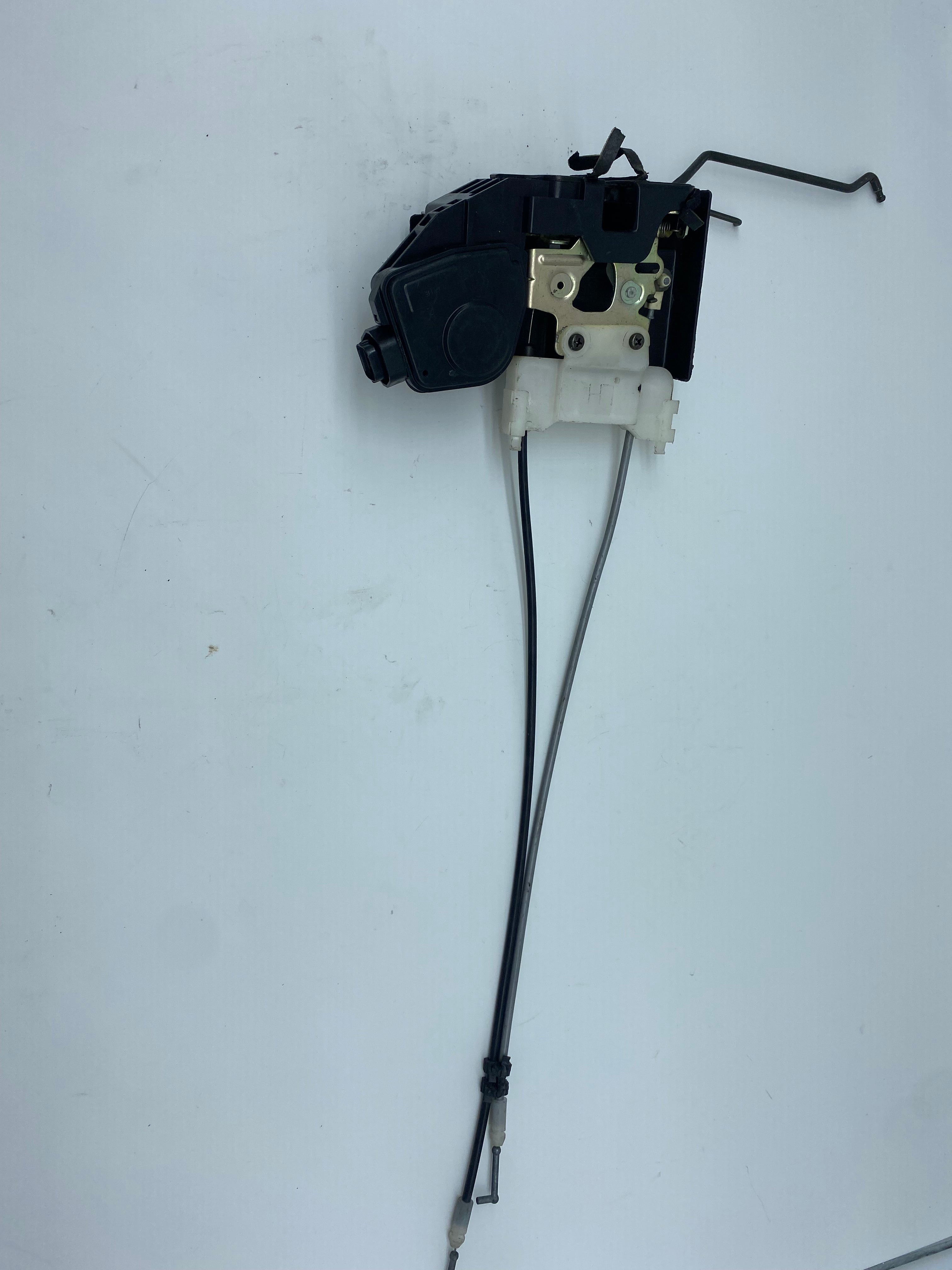 Hyundai Elantra XD 2000-2006 Door Lock Actuator Front Left Hand Side