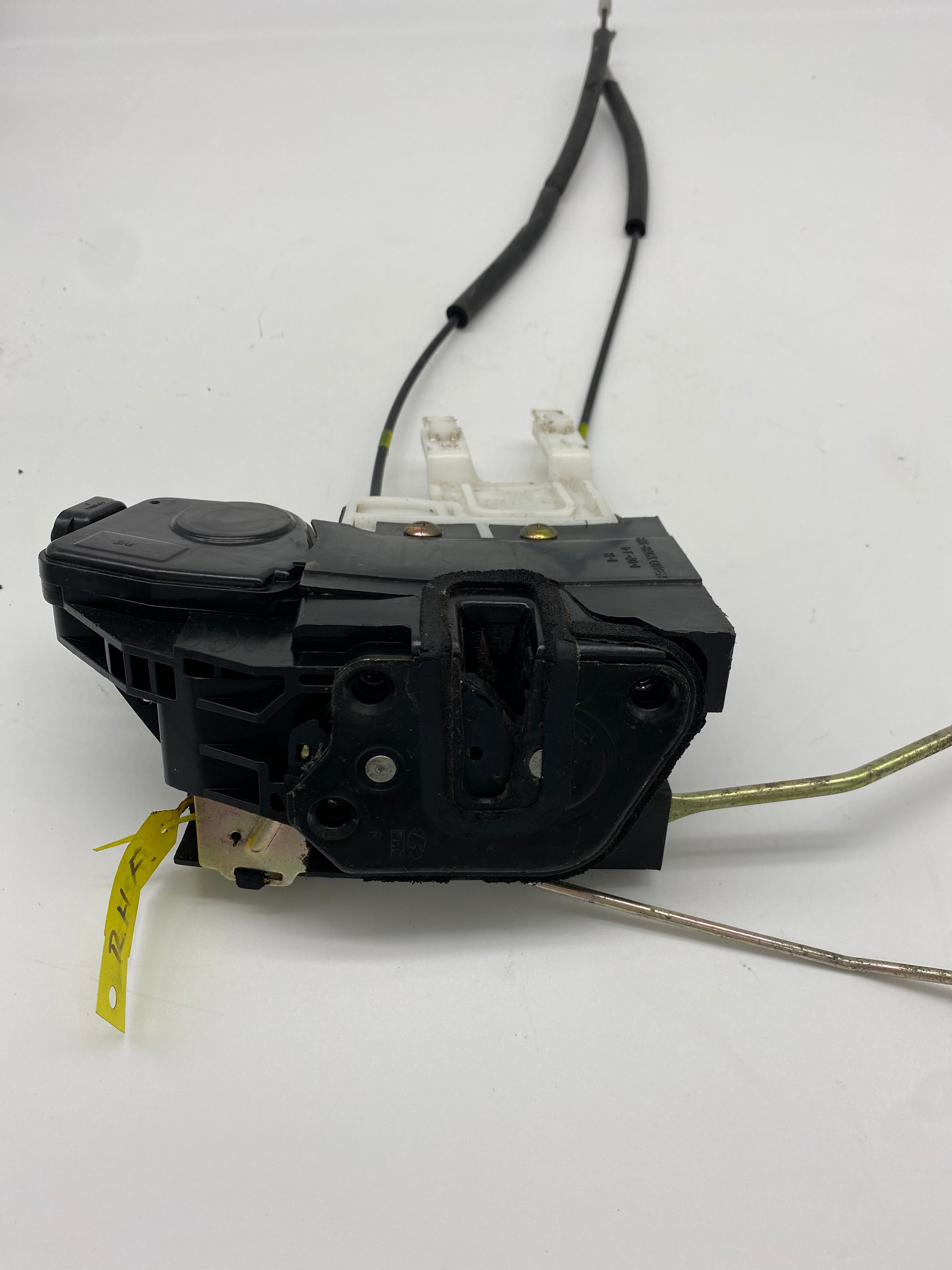 Hyundai Santa Fe SM 2000-2006 Door Lock Actuator Front Right Hand Side