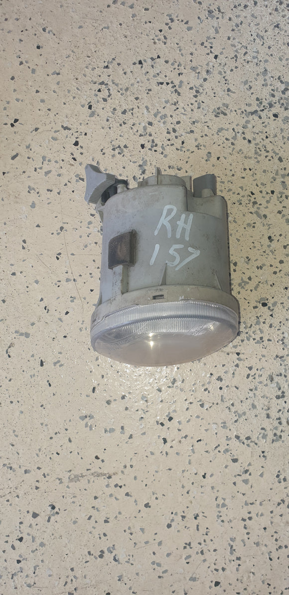 Hyundai Grandeur XG 1999-2001 Fog Light Right Hand Side