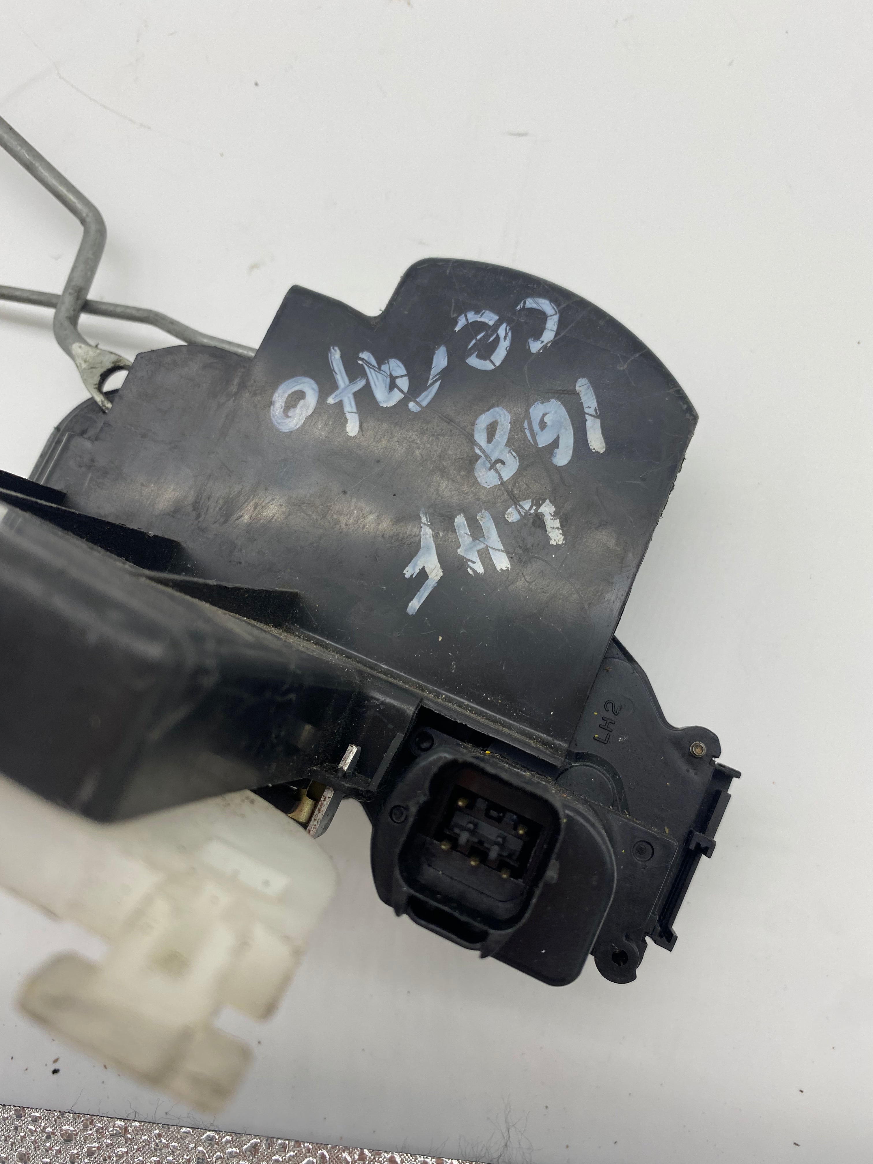 Kia Cerato LD 2004-2008 Door Lock Actuator Front Left Hand Passenger Side