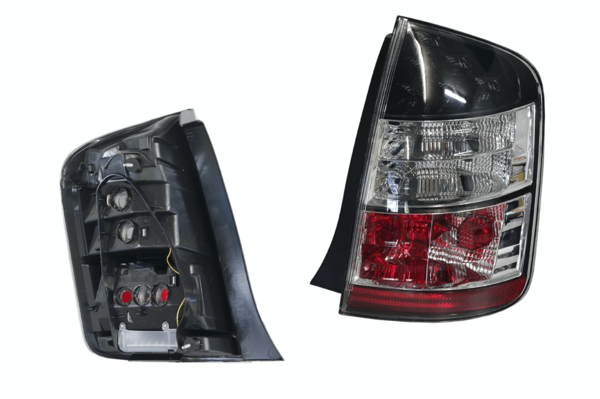 Toyota Prius HW20 Series 1 08/2003-10/2005 Tail Light Right Hand Side